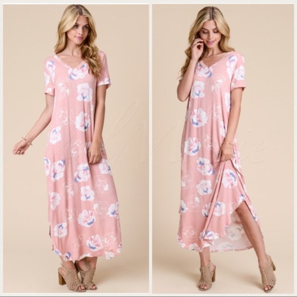 Dresses & Skirts - Peach Floral Maxi Dress